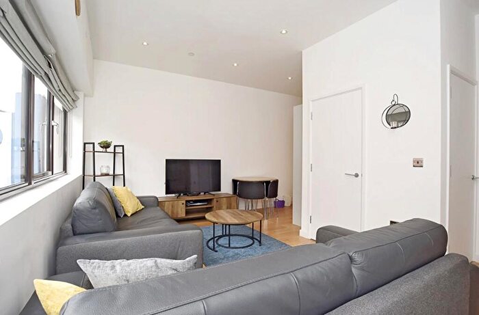 1 Bedroom Apartment To Rent In Brock House, High Street, Maidenhead, SL6