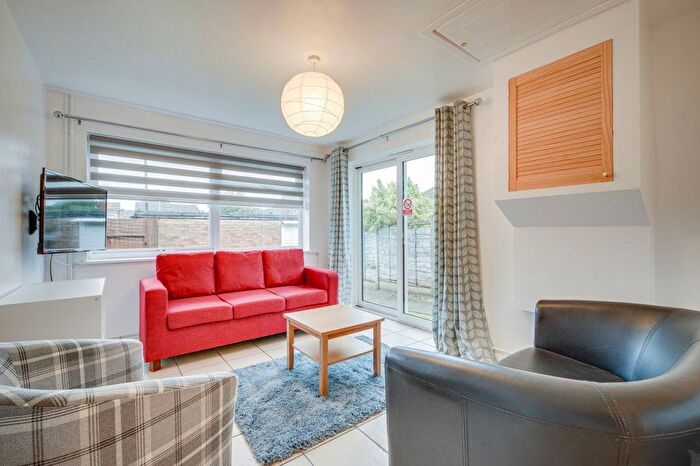 5 Bedroom Property To Rent In Payton Mews, Canterbury, CT1