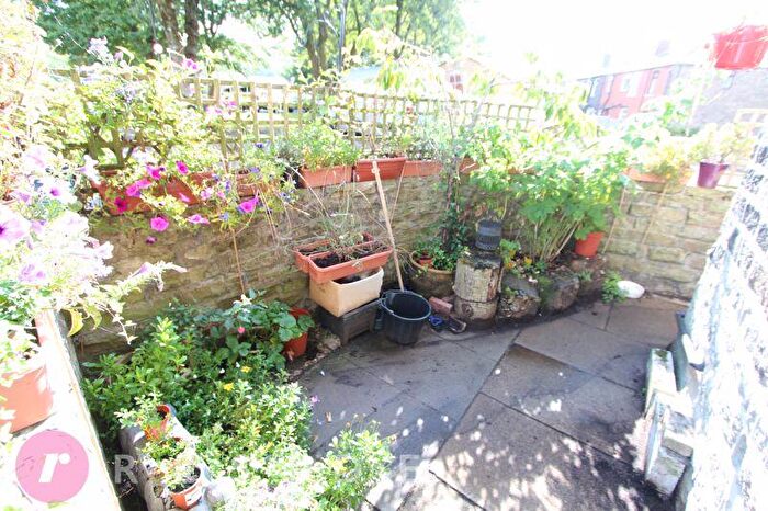 2 Bedroom Apartment For Sale In Wardle Fold, Wardle, Rochdale, OL12