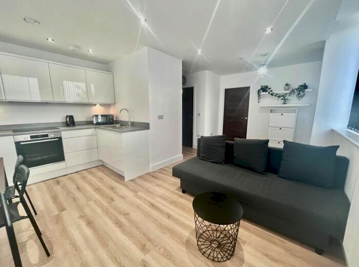 1 Bedroom Flat To Rent In Alexander House, Talbot Road, Old Trafford, Manchester, M16