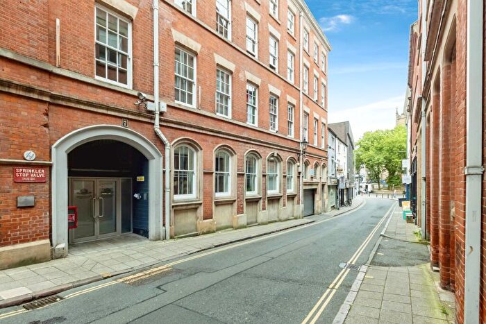 2 Bedroom Flat For Sale In Hounds Gate, Nottingham, Nottinghamshire, NG1