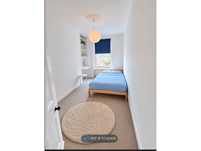 4 Bedroom Flat To Rent In Fauconberg Road, London, W4