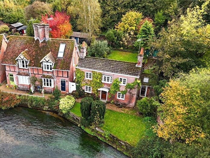 3 Bedroom Detached House For Sale In Waterside, Downton, Salisbury, Wiltshire, SP5