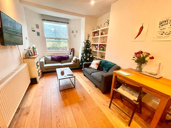 2 Bedroom Flat To Rent In St. John's Grove, London, N19