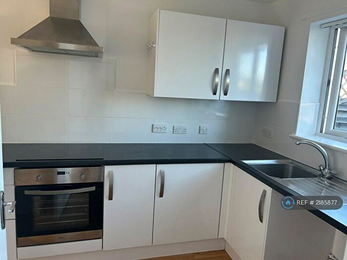 3 Bedroom Semi-Detached House To Rent In Ty Fry Gardens, Cardiff, CF3