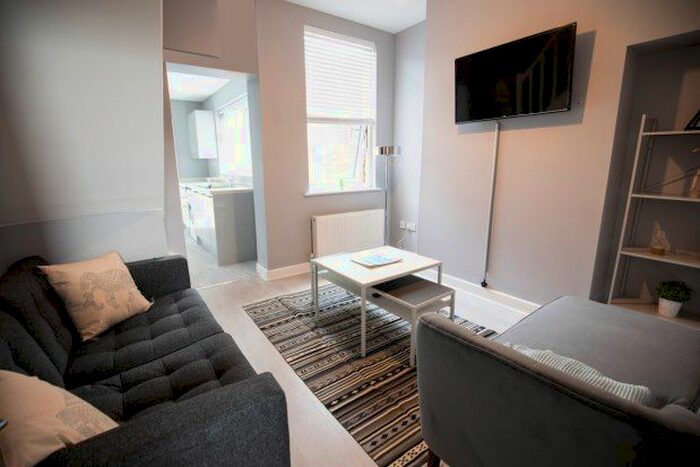 3 Bedroom Property To Rent In Percy Street, Middlesbrough TS1