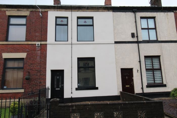 2 Bedroom Terraced House To Rent In Walshaw Road, Bury, BL8