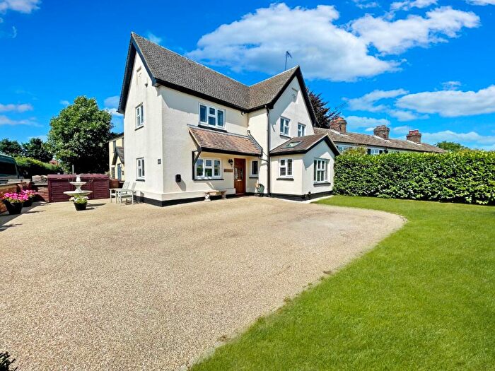 3 Bedroom Detached House For Sale In Silver Lion Gardens, West Street, Lilley, Luton, LU2