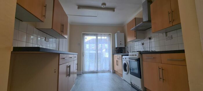 3 Bedroom Terraced House To Rent In Wingate Road, Ilford, IG1