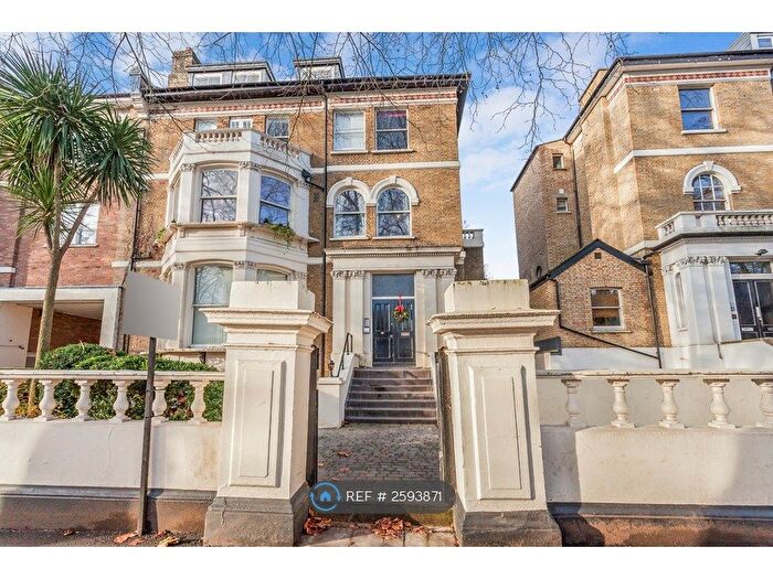 2 Bedroom Flat To Rent In Highbury New Park, London, N5