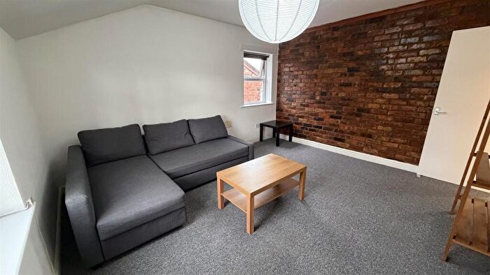 1 Bedroom Flat To Rent In Chatham Grove, West Didsbury, Manchester, M20