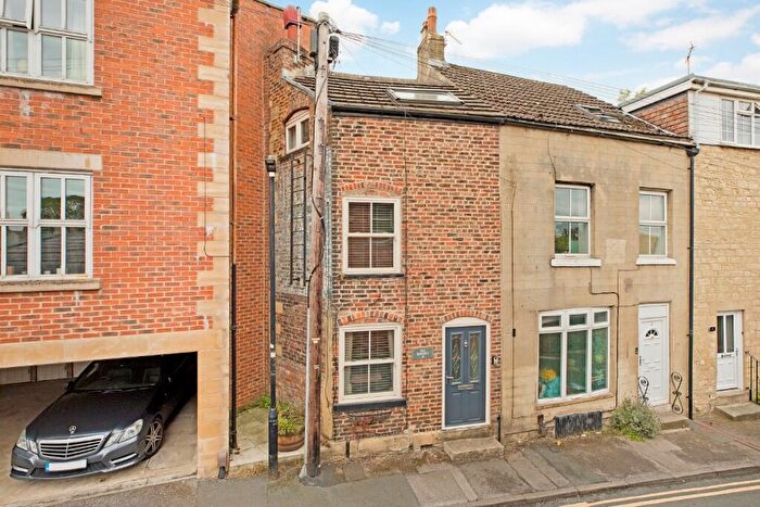 2 Bedroom Terraced House For Sale In Hilton Lane, Knaresborough, North Yorkshire, HG5