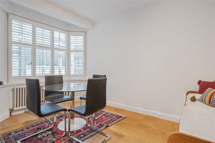 1 Bedroom Flat To Rent In Queen Square, London, WC1N