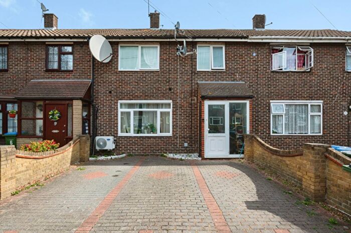 3 Bedroom Terraced House For Sale In Devenish Road, London, SE2