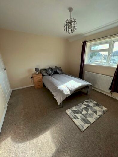 1 Bedroom Flat To Rent In Morris Crescent, Oxford, OX4