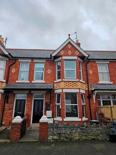 3 Bedroom Flat To Rent In Erskine Road, Colwyn Bay, LL29