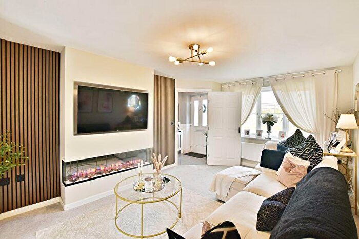 4 Bedroom Detached House For Sale In Long Holt Close, Carlton Boulevard, Lincoln, LN2