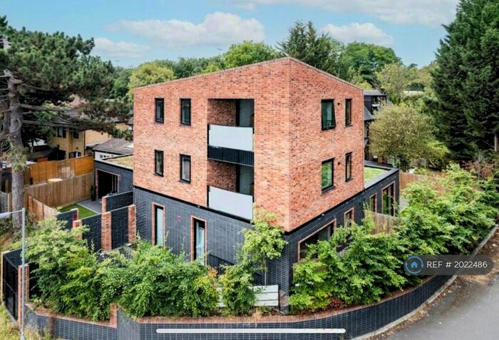 2 Bedroom Flat To Rent In Dunfield Road, Beckenham, SE6