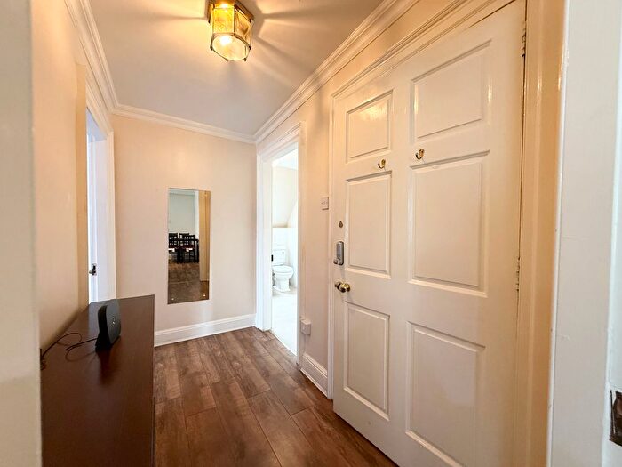 1 Bedroom Flat To Rent In Charlotte Street, Glasgow, G1