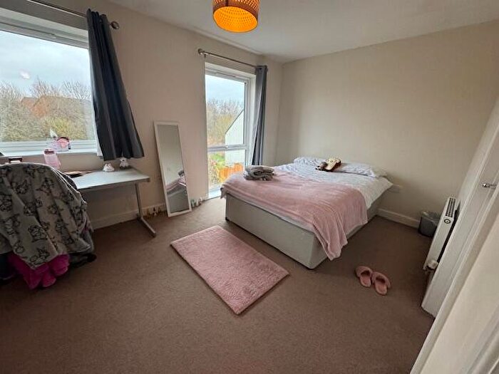 4 Bedroom Semi-Detached House To Rent In Comet Avenue, Milehouse, Newcastle-under-Lyme, ST5