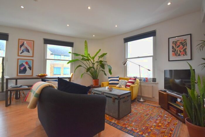 2 Bedroom Flat To Rent In Denmark Hill, Camberwell, SE5