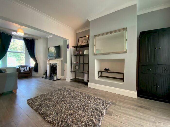 3 Bedroom Terraced House To Rent In Fairoak Road, Cardiff, CF24