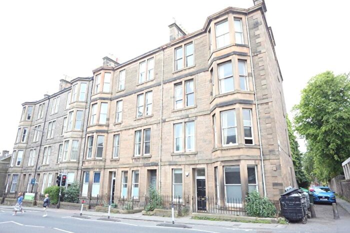 4 Bedroom Flat To Rent In Morningside Road, Morningside, Edinburgh, EH10