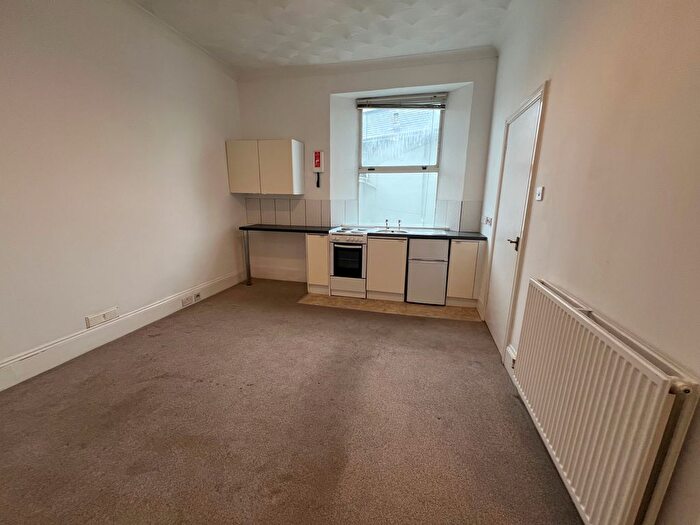 Studio To Rent In Cleveland Road, Torquay, TQ2