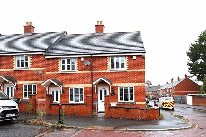 2 Bedroom End Of Terrace House For Sale In Monks Road, Exeter, EX4