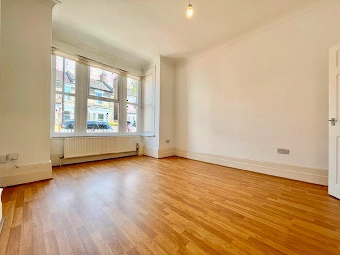 1 Bedroom Flat To Rent In Tresco Road, London, SE15