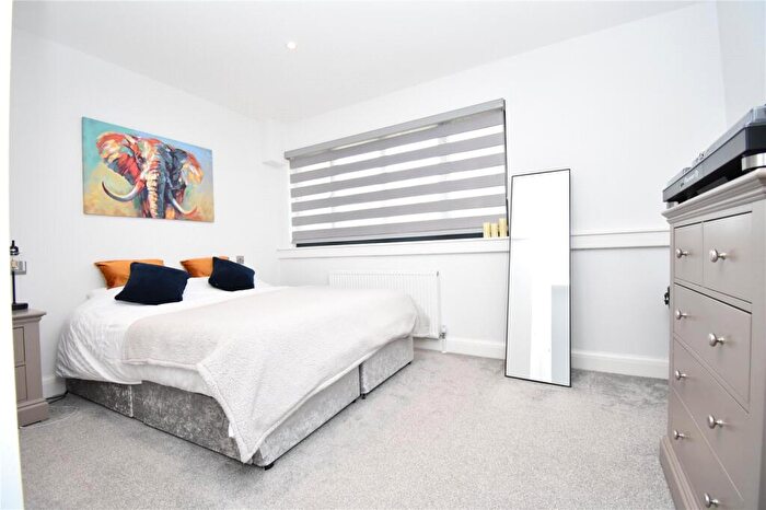 2 Bedroom Apartment To Rent In Emerald House, A London Road, Newbury, Berkshire, RG14