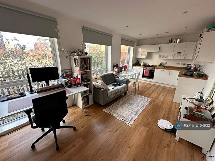 1 Bedroom Flat To Rent In Eastbank Tower, Manchester, M4