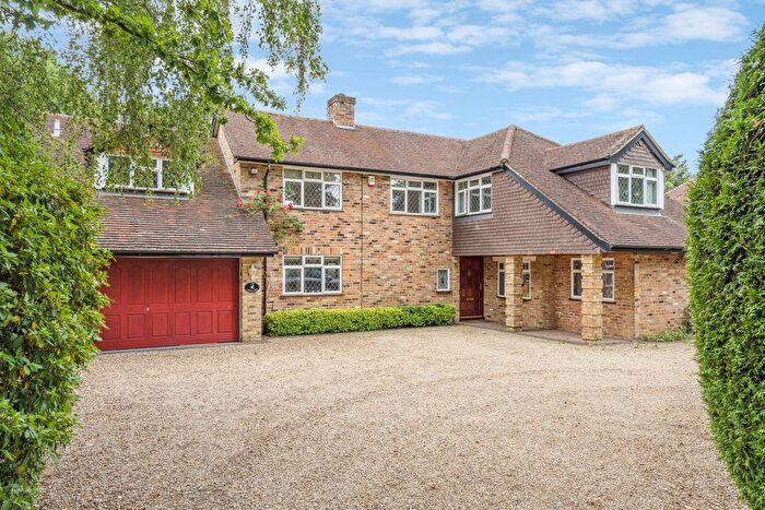 5 Bedroom Detached House For Sale In Chiltern Hill, Gerrards Cross, SL9