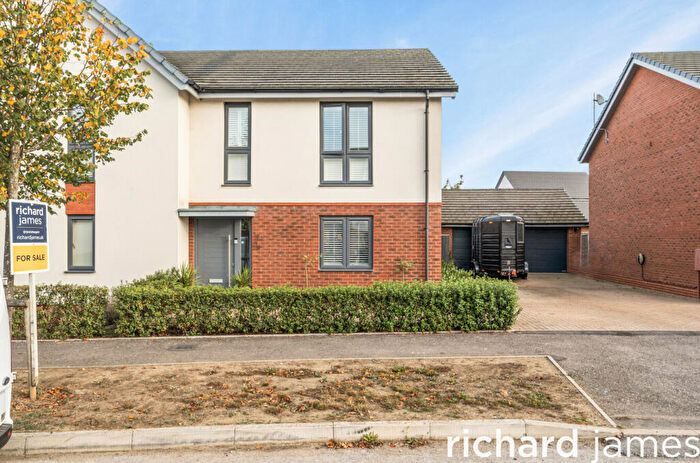 3 Bedroom Semi Detached House For Sale In Blanchard Road, Tadpole Garden Village, Swindon, SN25