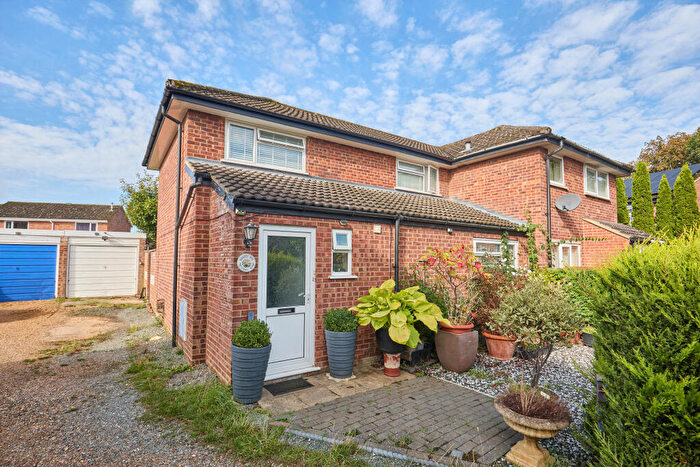 3 Bedroom End Of Terrace House For Sale In Peverell Road, Norwich, NR5