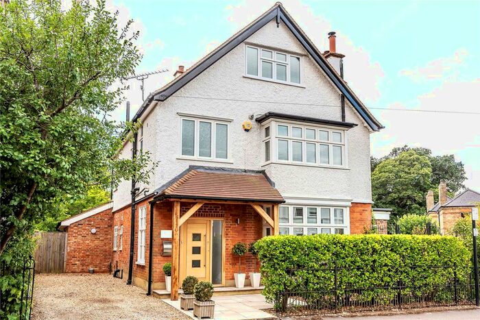 5 Bedroom Detached House To Rent In Gordon Road, Sevenoaks, Kent, TN13