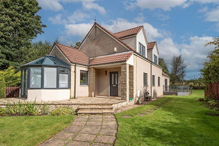 5 Bedroom Detached House For Sale In High Station, Rumbling Bridge, KY13
