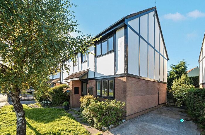 3 Bedroom Semi-Detached House For Sale In Highmead Avenue, Newton, Swansea, SA3