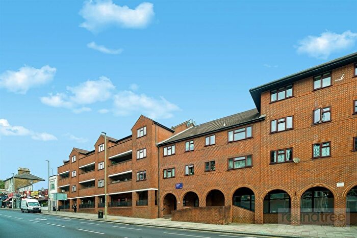 2 Bedroom Flat For Sale In Ferrydale Lodge, Church Road, NW4