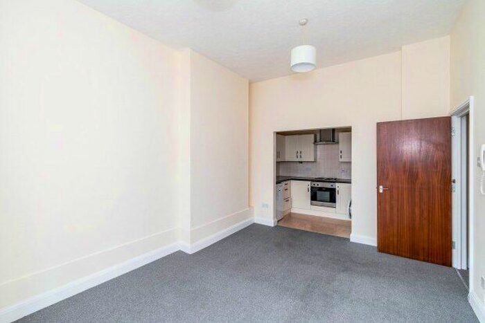 2 Bedroom Flat To Rent In Above Bar Street, Southampton, SO14