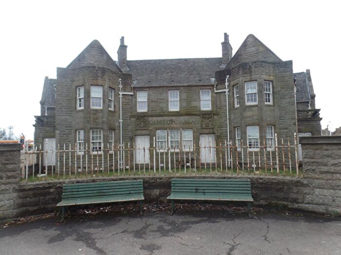 1 Bedroom Flat For Sale In Walkers Court, Newmains, Wishaw, ML2