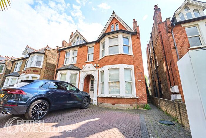 1 Bedroom Flat For Sale In Freeland Road, London, W5