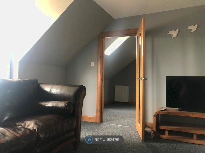 2 Bedroom Flat To Rent In Main Street, Guardbridge, St. Andrews, KY16