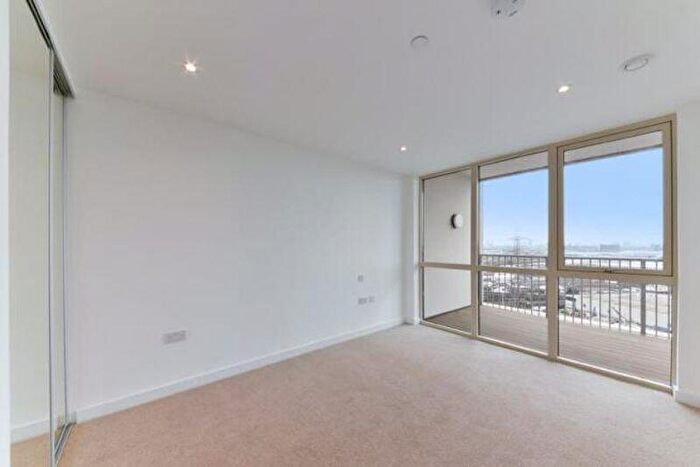 1 Bedroom Apartment For Sale In Discovery Tower, Terry Spinks Place, London, E16