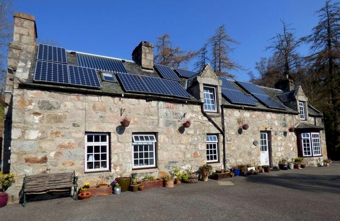 5 Bedroom Cottage For Sale In Crathie, Ballater, AB35