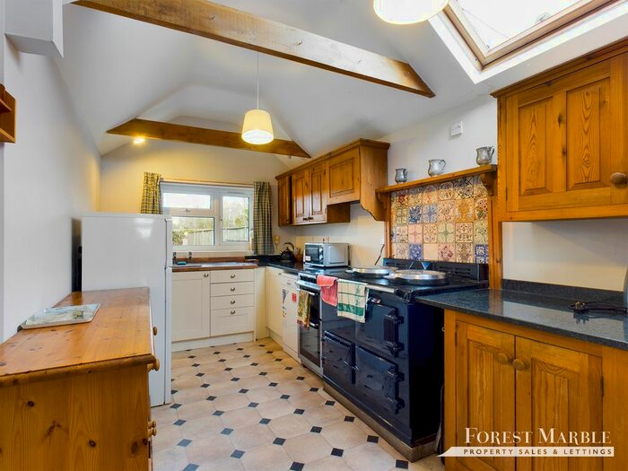 3 Bedroom Detached House To Rent In Norton St. Philip, Bath, BA2