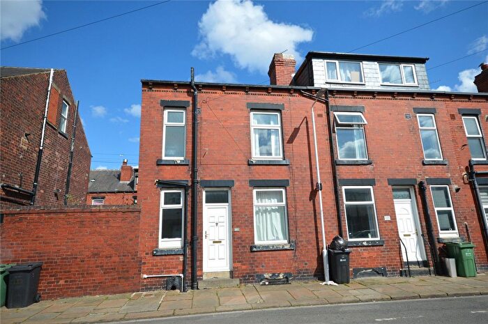 2 Bedroom Terraced House For Sale In Barkly Road, Leeds, LS11
