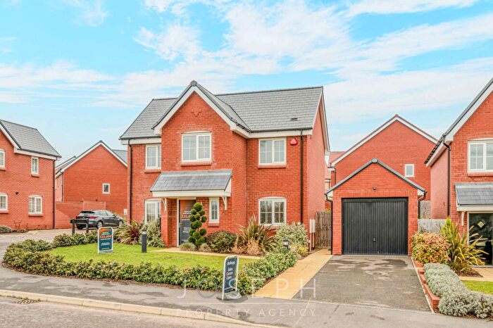 4 Bedroom Detached House For Sale In Ridleys Orchard, IP1