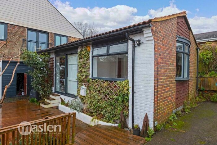 1 Bedroom Flat To Rent In Hollingbury Road, Brighton, BN1