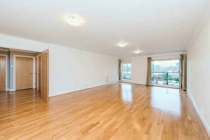 2 Bedroom Flat To Rent In Bermondsey Wall West, London, SE16